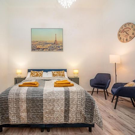 A77 Buda Castle Apartment Budapest Eksteriør billede